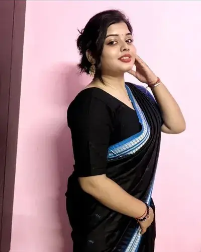Call Girl in Devgadh Baria