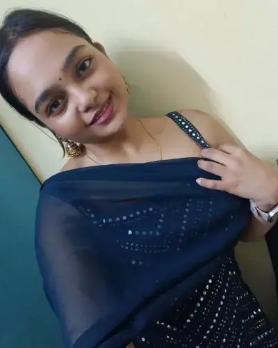Call Girl Service in Devgadh Baria